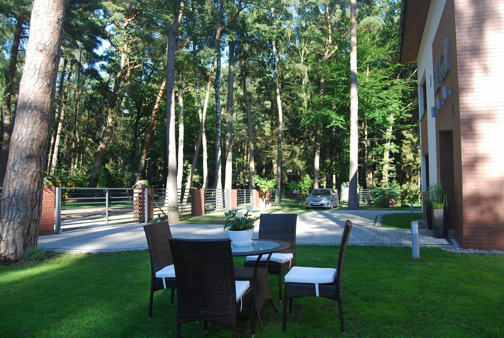 Villa Veell - Tylko 4 Minuty Od Pieknej Szerokiej Plazy Pobierowo Exteriör bild